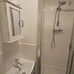 Contractor In Bs16 Homestay *