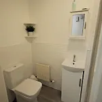 Проживання в сім'ї Contractor In Bs16