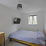 Contractor In Bs16