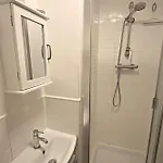 Contractor In Bs16 *