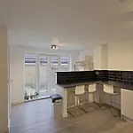 Contractor In Bs16